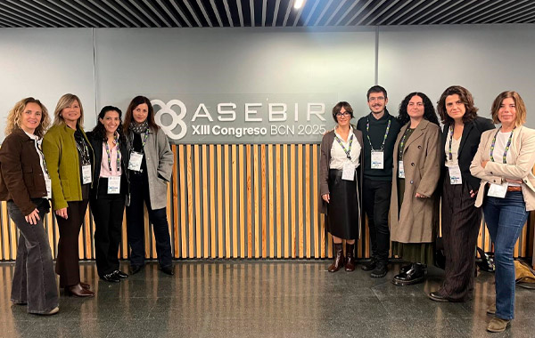 Cada vegada més dones congelen els seus òvuls abans, però als 35 anys continua sent massa tard, segons un estudi de Dexeus Dona